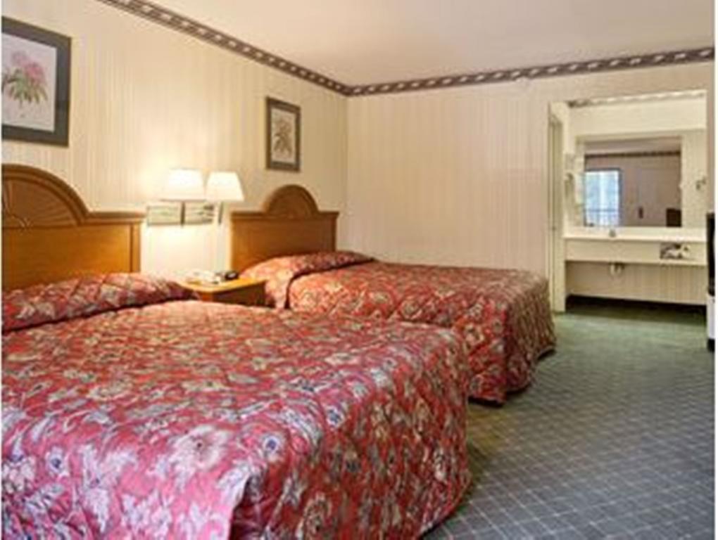 Days Inn By Wyndham Biscoe Eksteriør billede